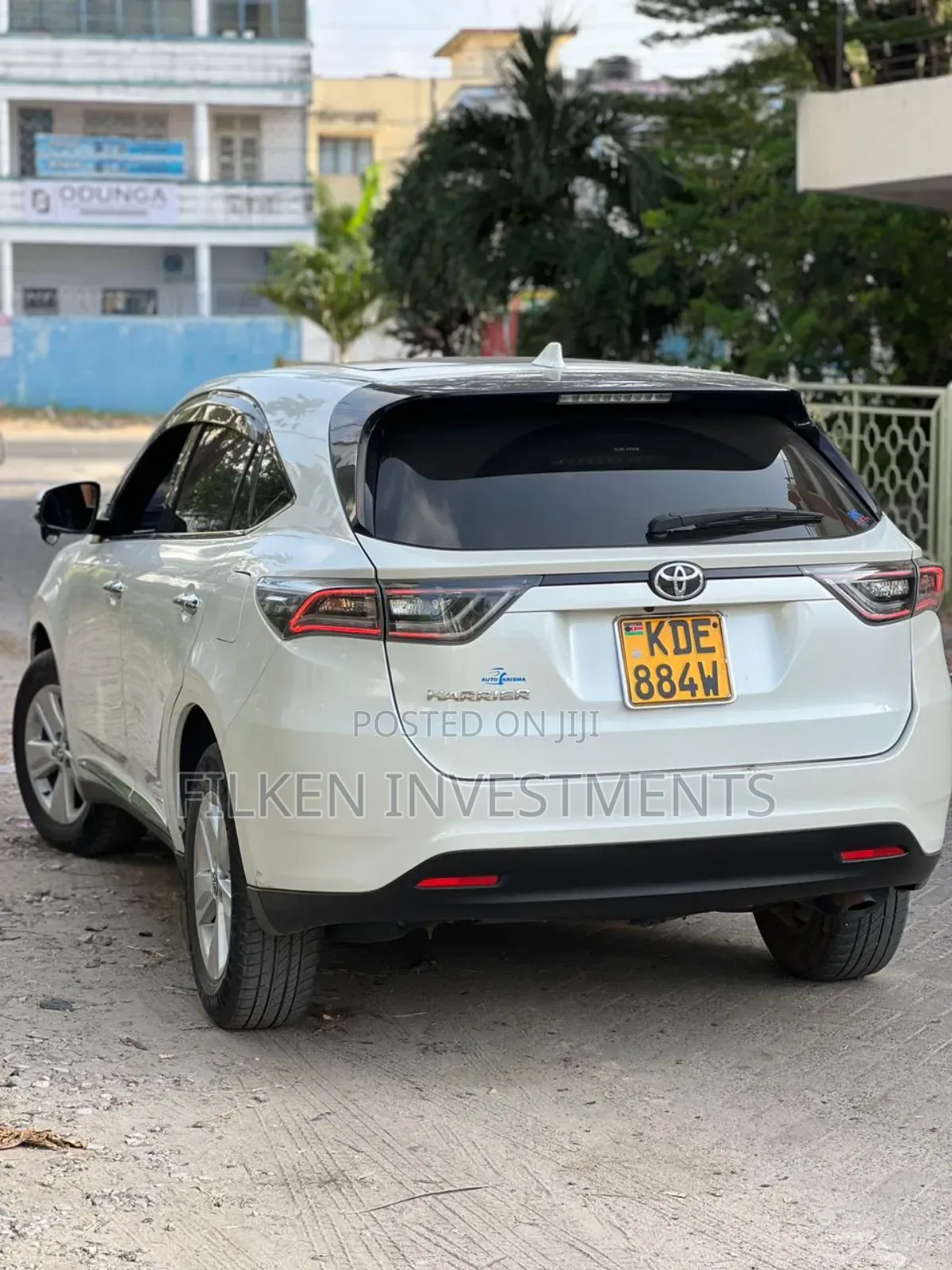 Toyota Harrier 2.0 2015 White