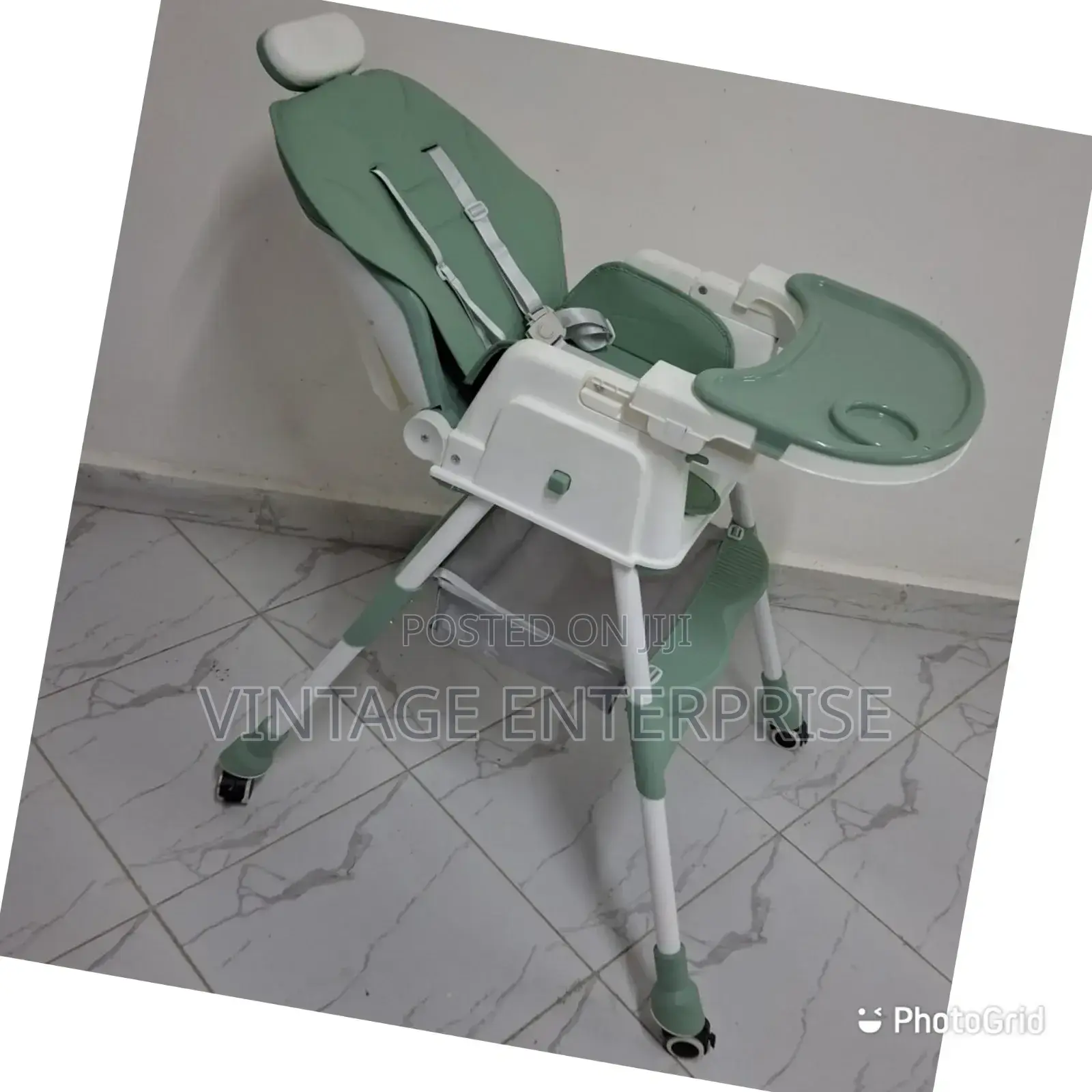 Spacious Baby Feeding Chair