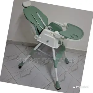 Spacious Baby Feeding Chair