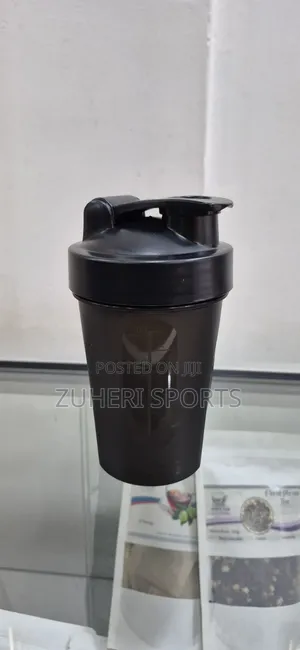 Anti-Spill Shaker Bottle 400ml With Stainless Steel Mixer