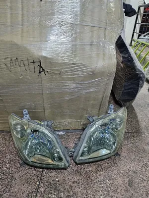 Toyota IST 2003/2004/2005/2006/2007/2008 Xenon Headlights