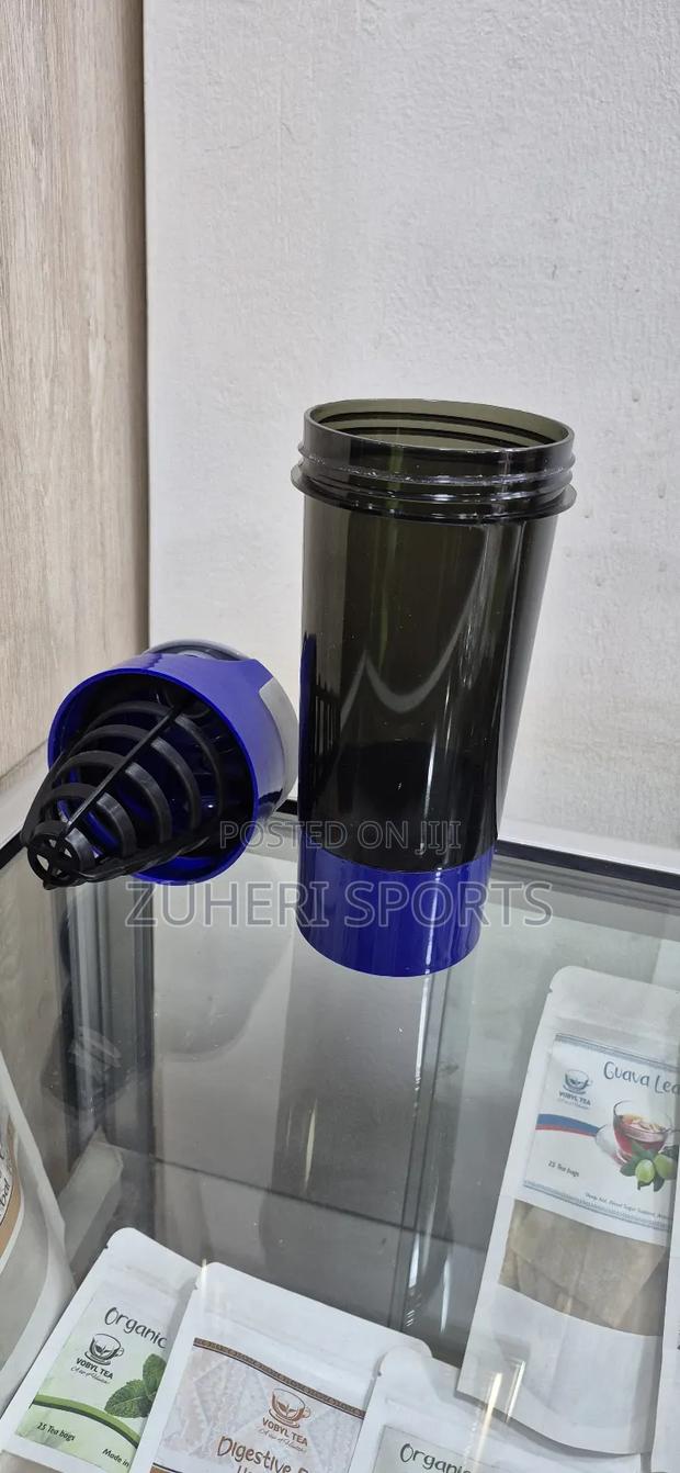 Shaker Bottle Hydration - thumbnail 2