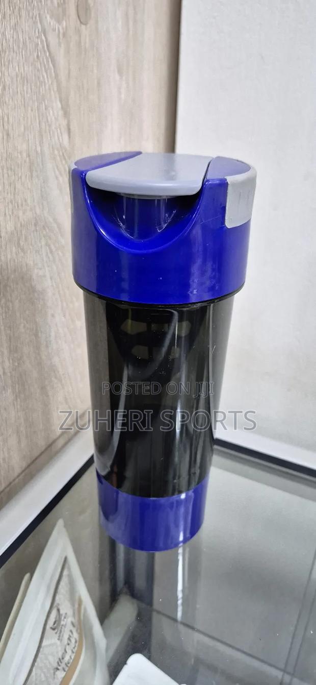 Shaker Bottle Hydration - thumbnail 3