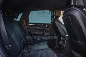 Porsche Cayenne S AWD 2019 Gray