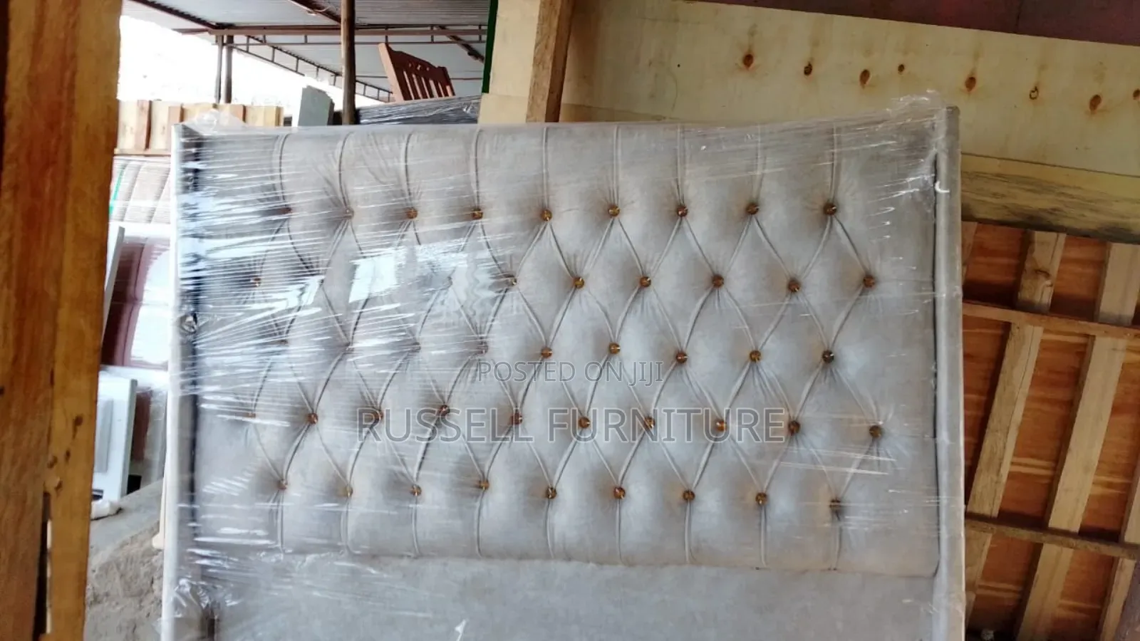 Modern Chester Bed