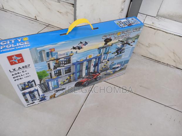 City Police Station Building Blocks Helicopter Car Prison