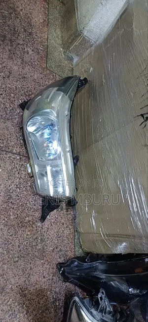 Toyota Hilux Revo 2014 Headlight