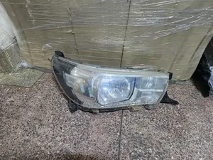 Hilux Revolution 2013/2014/2015/2016/2017/2018 Headlights
