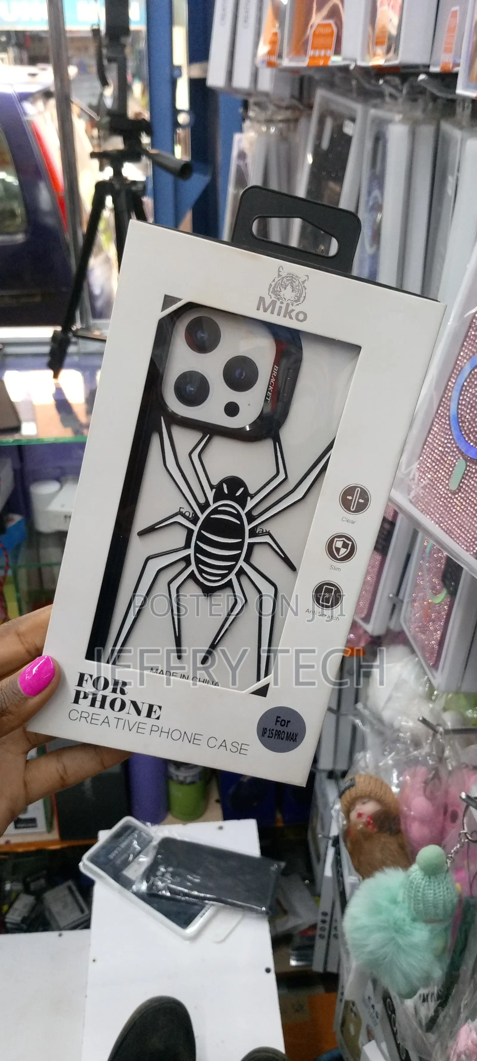 Miko Creative iPhone 15 Pro Max Cool Spider Photo Case