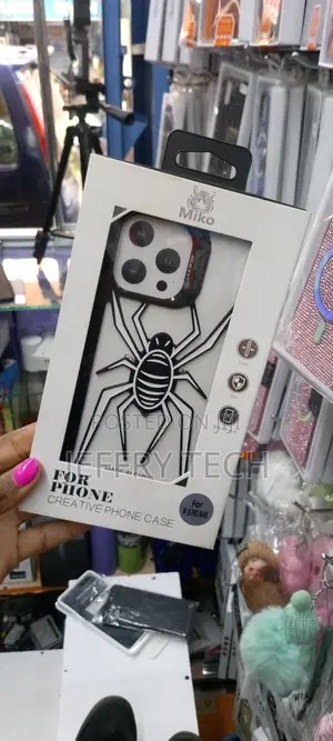 Miko Creative iPhone 15 Pro Max Cool Spider Photo Case