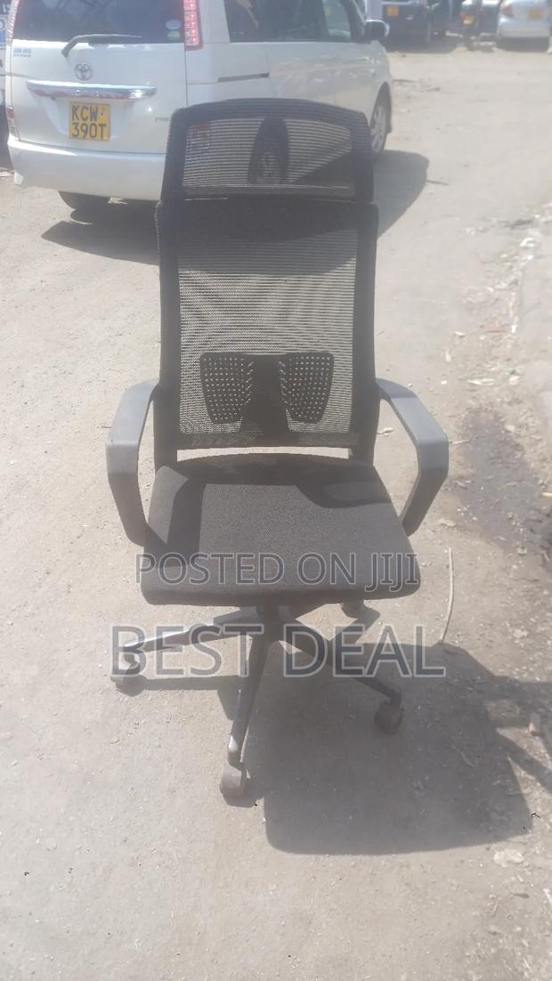 Headrest Mesh Chair - thumbnail 2