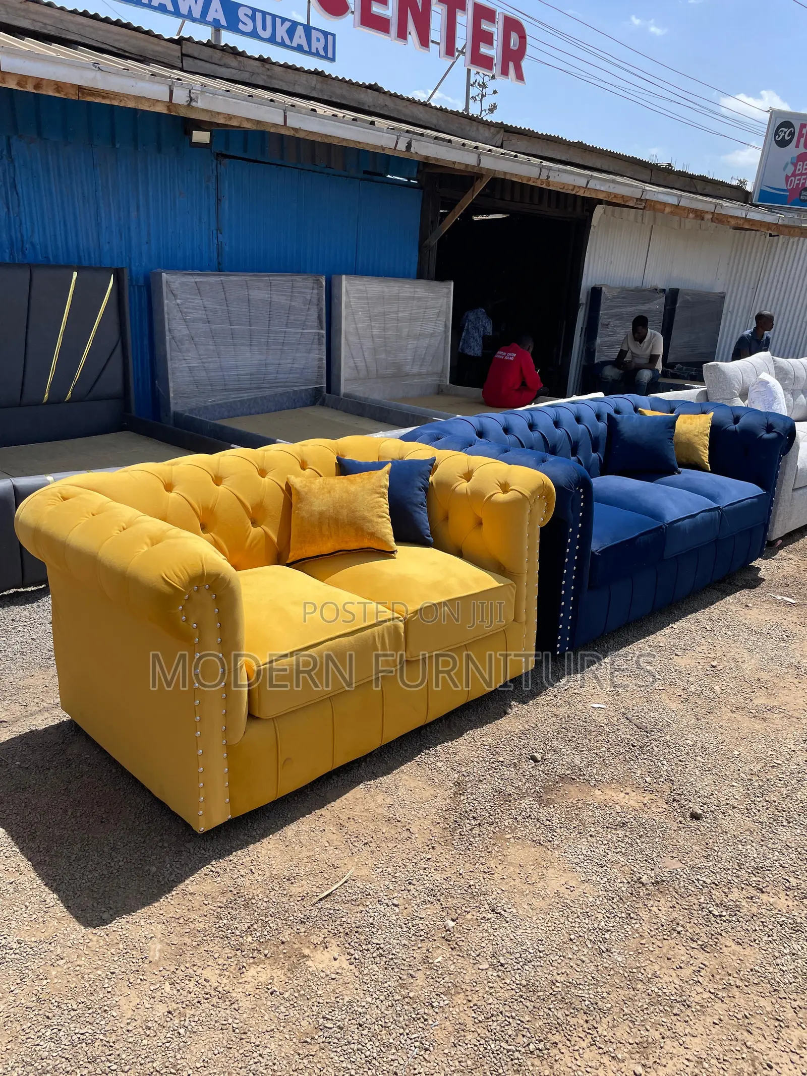 Blue and Yellow 5 Seater Chesterfield Sofa
