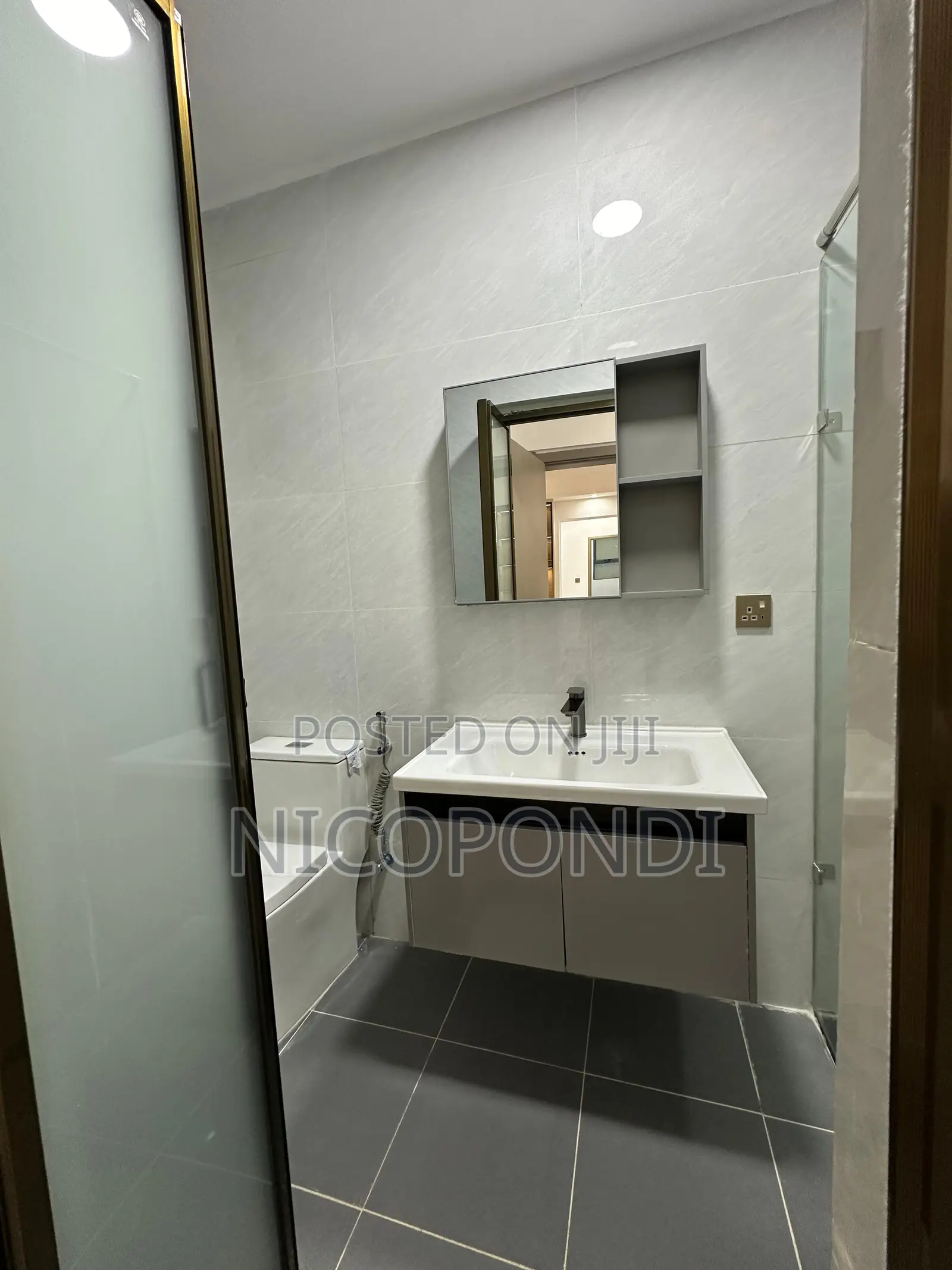3bdrm Apartment In Kileleshwa For Sale
