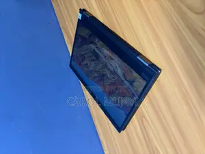 Laptop Lenovo ThinkPad Yoga 8GB Intel Core I5 HDD+SSD 500GB