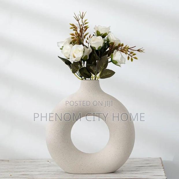 Retro Matte Ceramic Vases Available - thumbnail 3