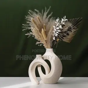 Snuggle Hollow Ceramic Vase Set