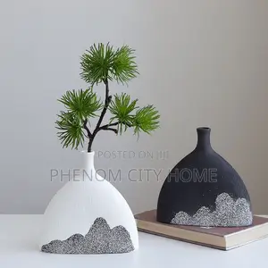 Modern Fish Rail Design Caramic Vase