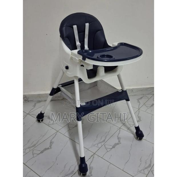 Spacious Baby Feeding Chair_ - main view