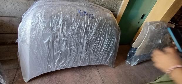 Toyota Premio 260 Bonnet