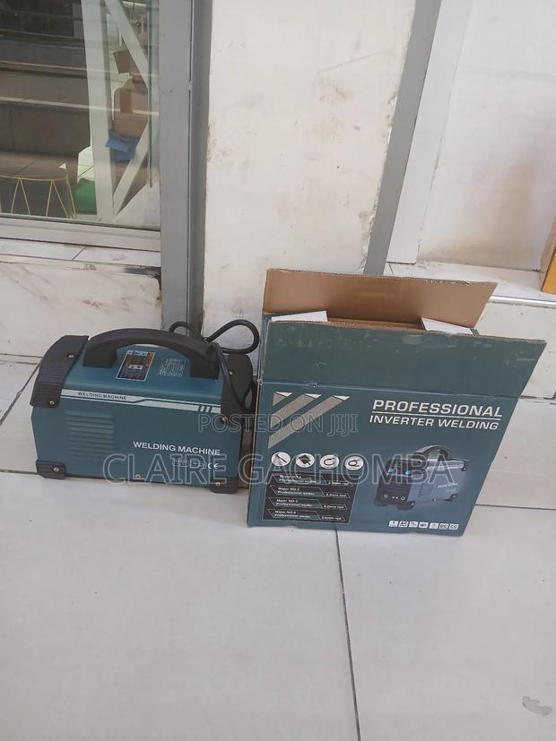 Makita 400a Inverter Welding Machine - main view