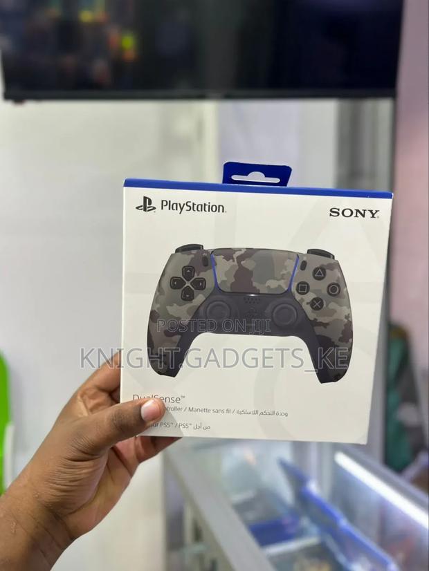Ps5 Dualsense Wireless Camouflage Controller. - main view