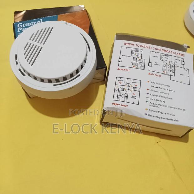 Smoke Detector With 9 Volt Batteries