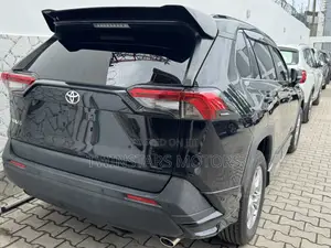 Toyota RAV4 XLE Premium AWD 2019 Gray