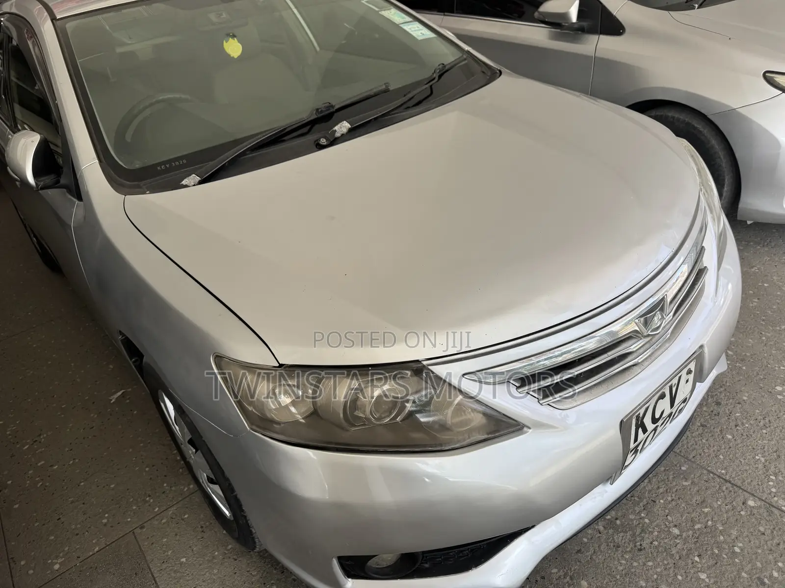 Toyota Allion 2010 Silver