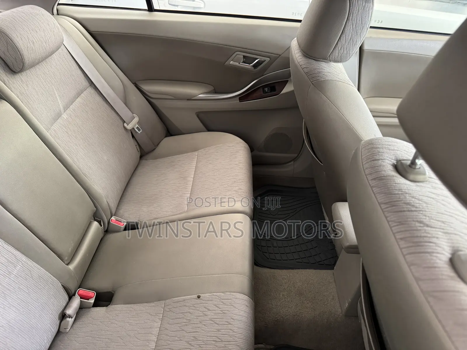 Toyota Allion 2010 Silver