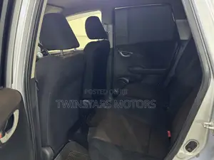 Honda Fit Shuttle 1.5 2WD 2014 Silver