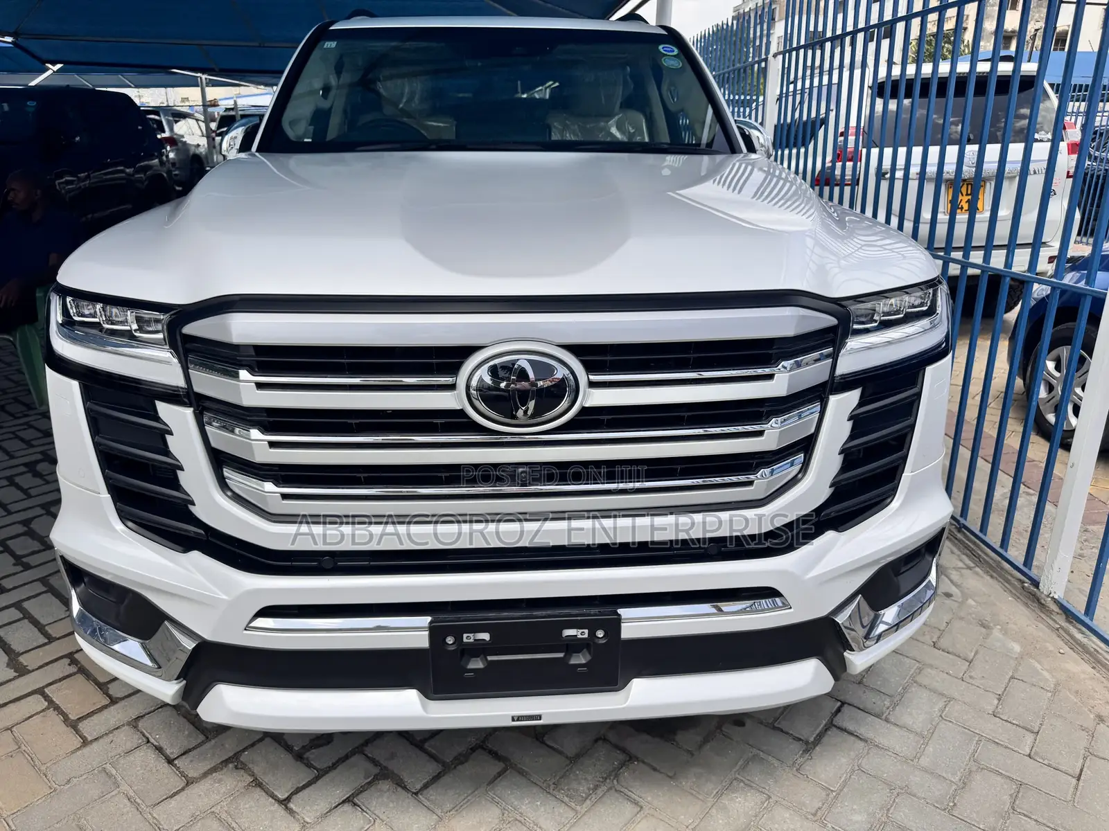 Toyota Land Cruiser 3.5 Petrol 4WD 2022 White