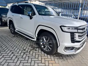 Toyota Land Cruiser 3.5 Petrol 4WD 2022 White