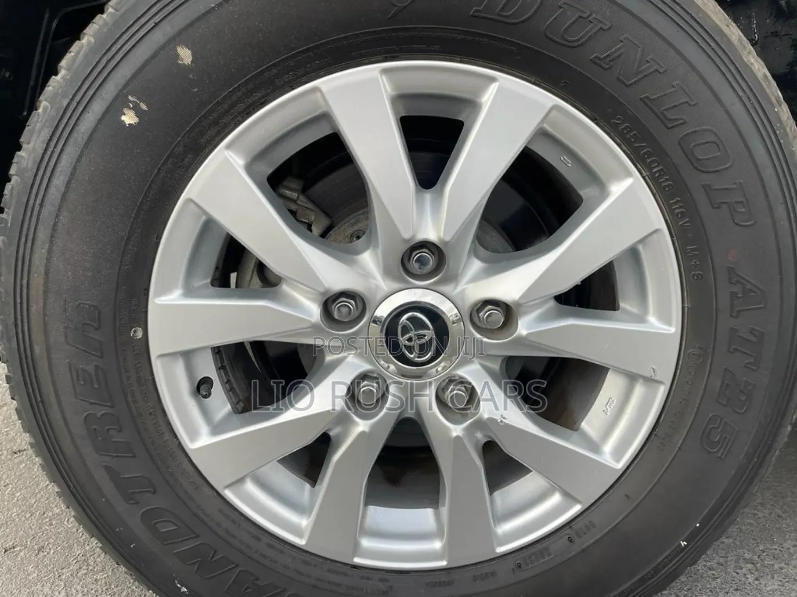 Toyota Land Cruiser 2021 White