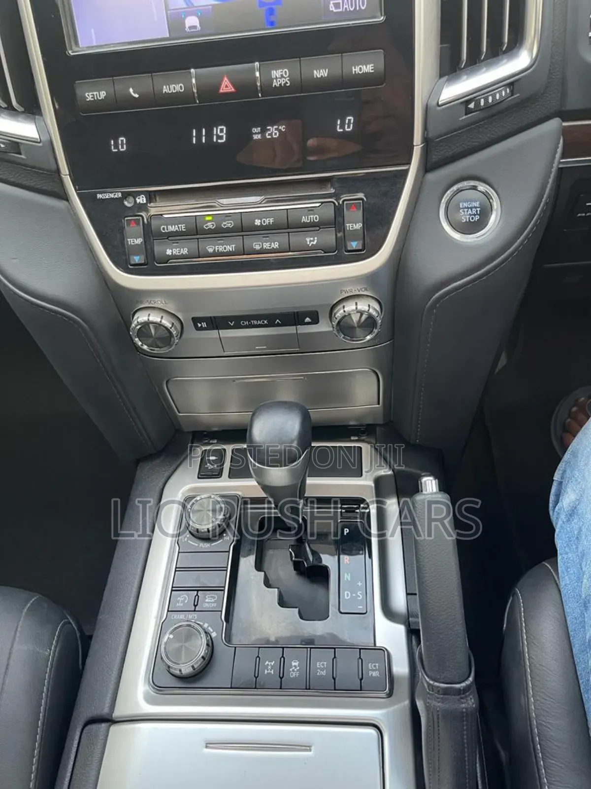 Toyota Land Cruiser 2021 White