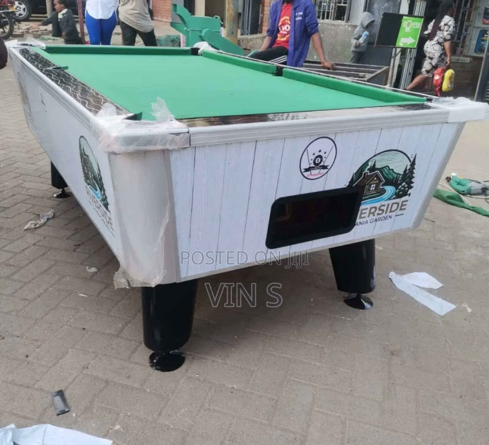 Pool Table Póol Tablé] Poól Tablë Pōol Tablė/Poōl Tablė Põol