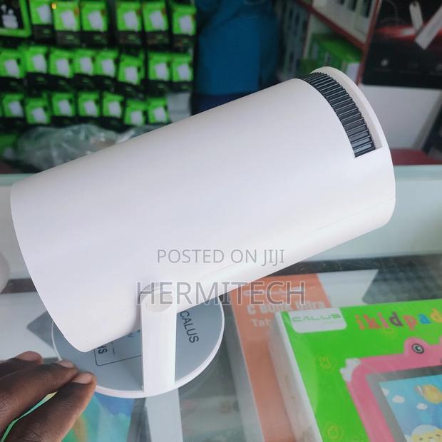 Smart Android Projector With HDMI Port Very Clear - thumbnail 3