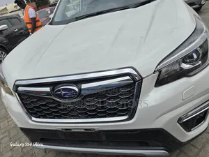 Subaru Forester 2018 White