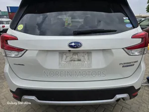 Subaru Forester 2018 White