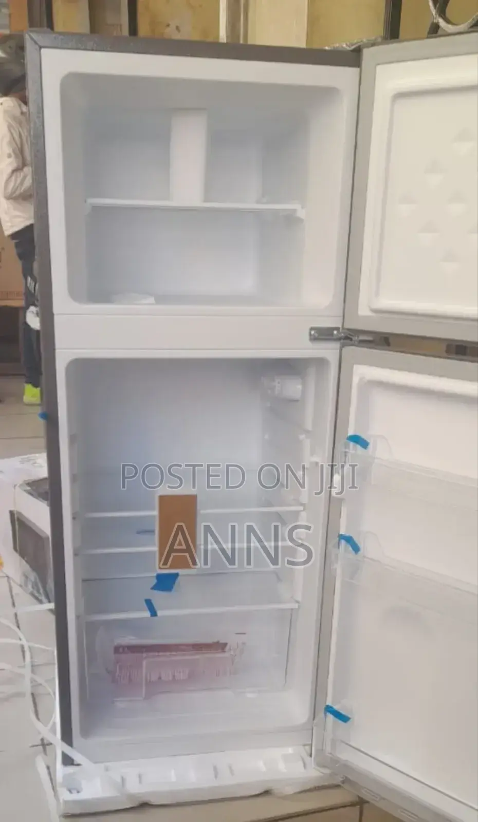 Roch 121litres Double Door Fridge With Amazing Compartments
