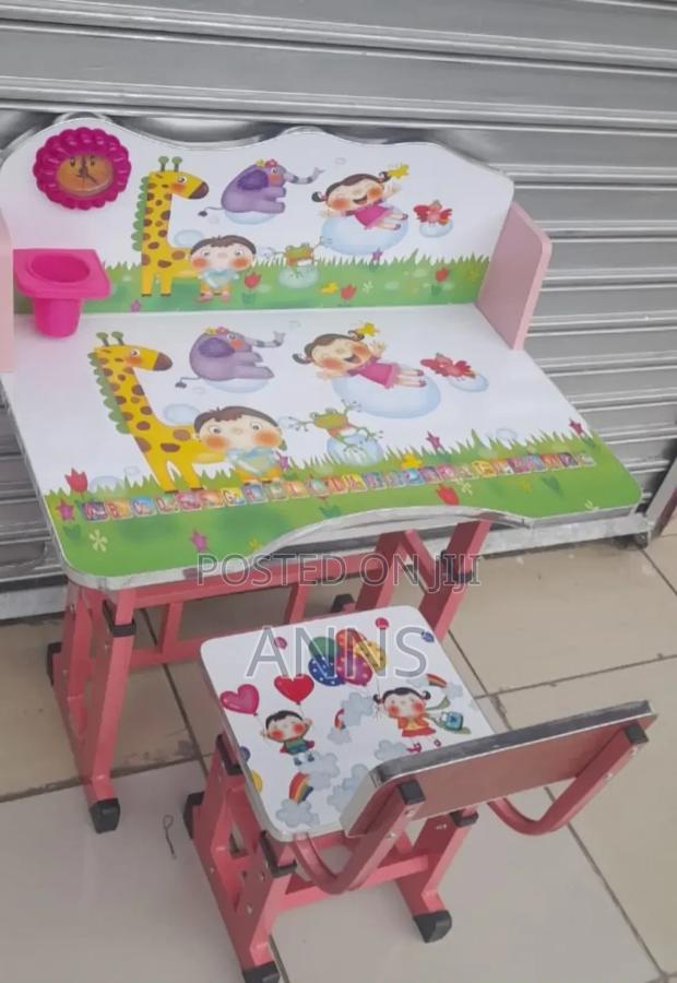 Excellent Study Desk for Kids