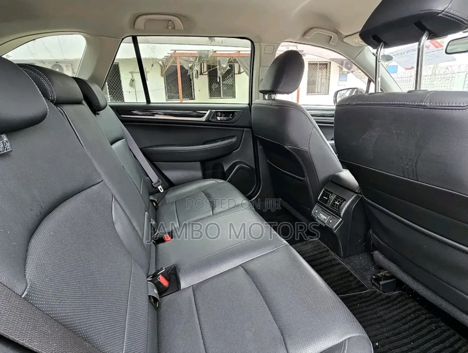 Subaru Outback 2.5i Premium AWD 2018 Gray