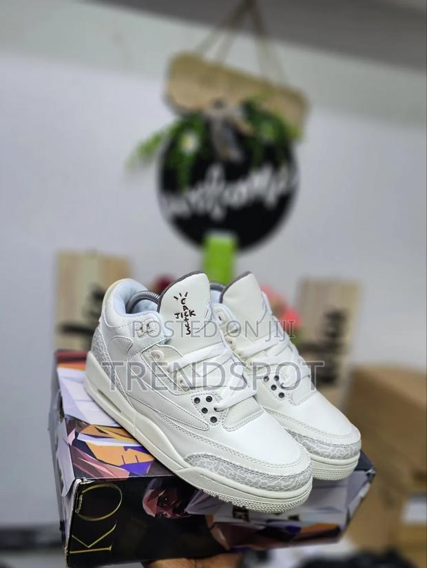 Jordan 3 Travis Scott "Cactus Jack" 36-45 - thumbnail 3