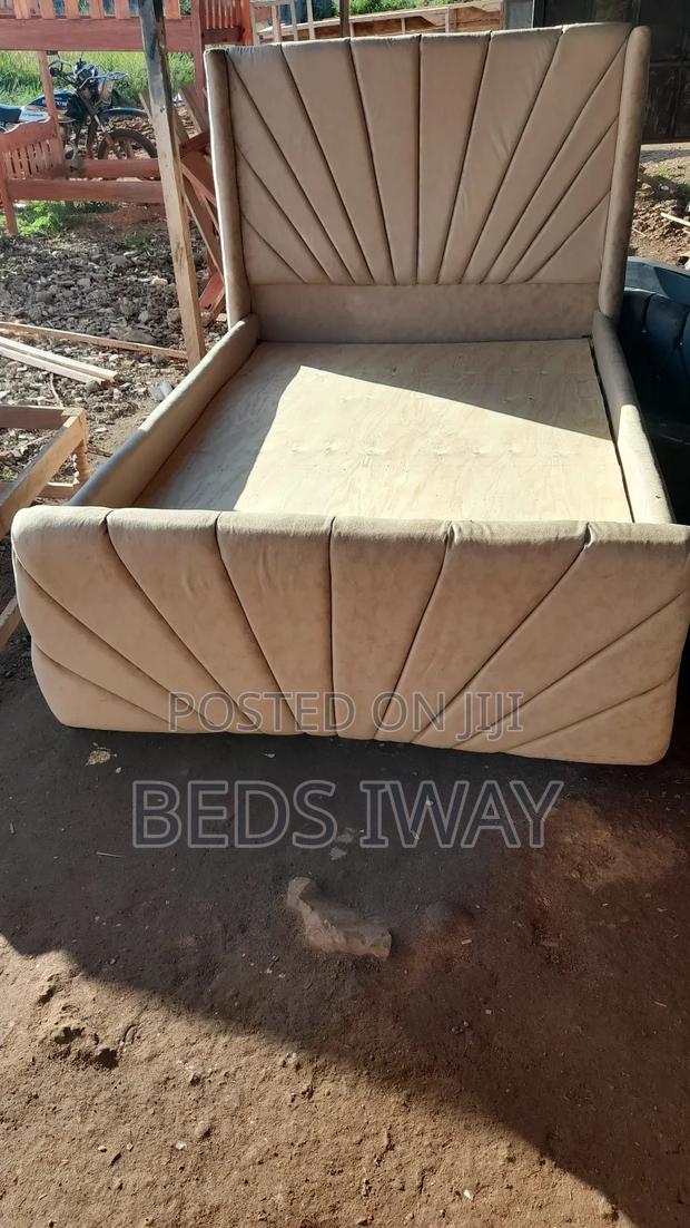 4x6 Chester Bed