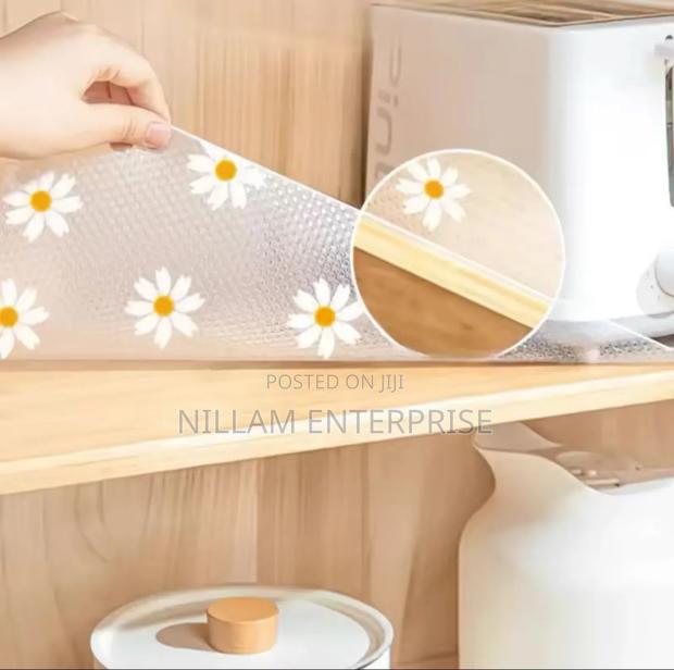 Daisy Pattern Kitchen Drawer Liners - thumbnail 4