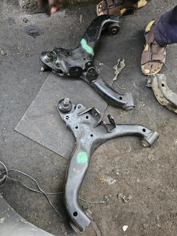 Lower Arms Nissan Nv350 - thumbnail 4