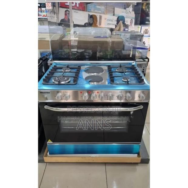 Hisense Cooker. 90by90 4gas 2electric Plate