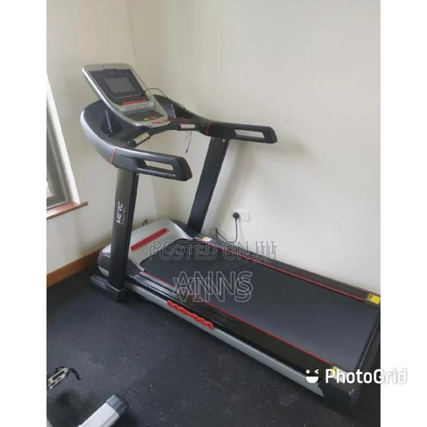 Commercial Treadmill Machine - main view
