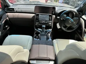 Lexus LX 2023 Gray