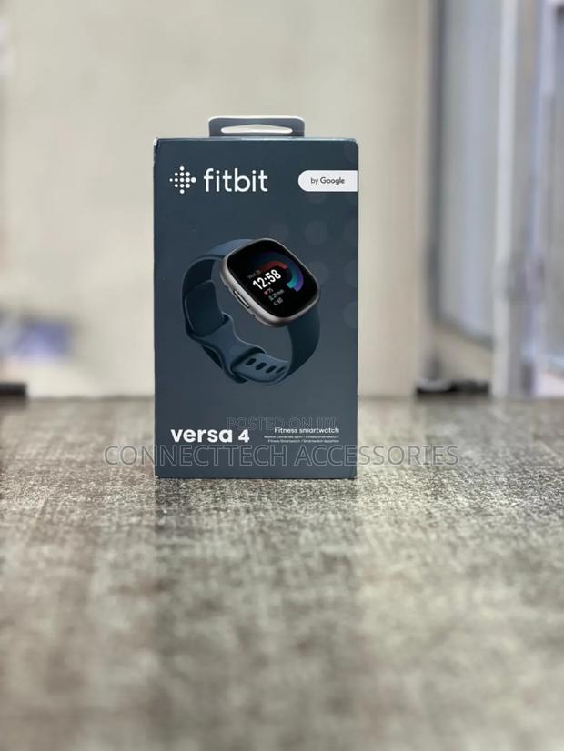 Fitbit Versa 4 - main view