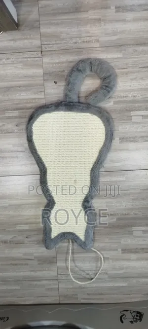 Hanging Cat Scratcher Toy